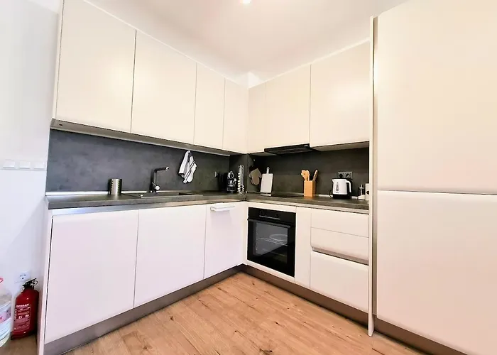 Апартаменты Bella Mare 2br *